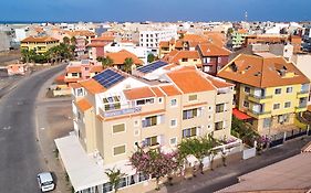 Branco Suites - Rooms & Holiday Apartments